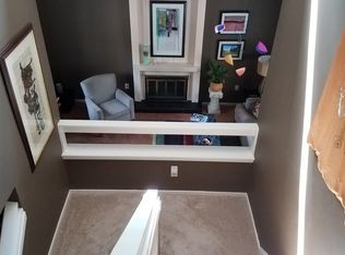 24 Sycamore Ln, Avon, CT 06001