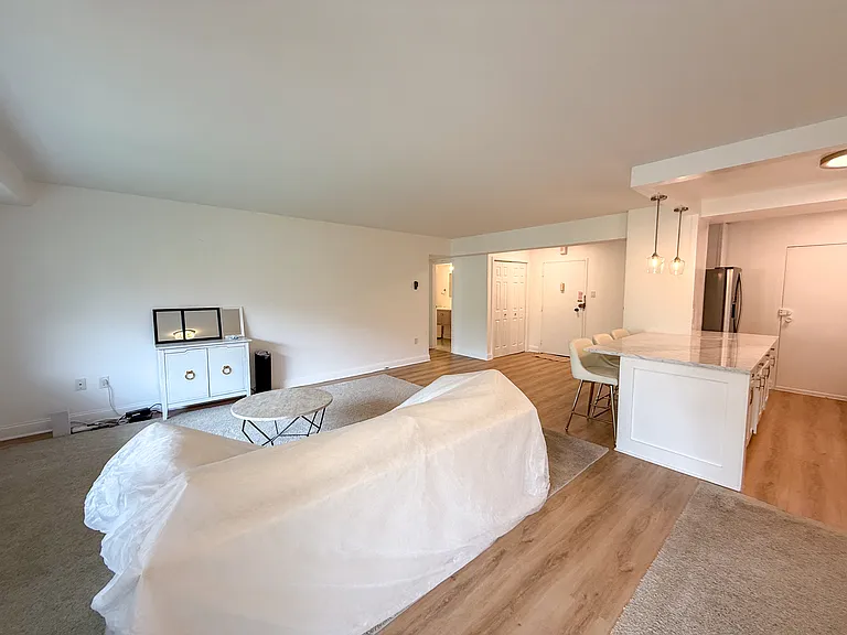 4201 Cathedral Ave NW #321E — Photo 12
