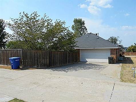 5th image of 2000 Topaz Dr