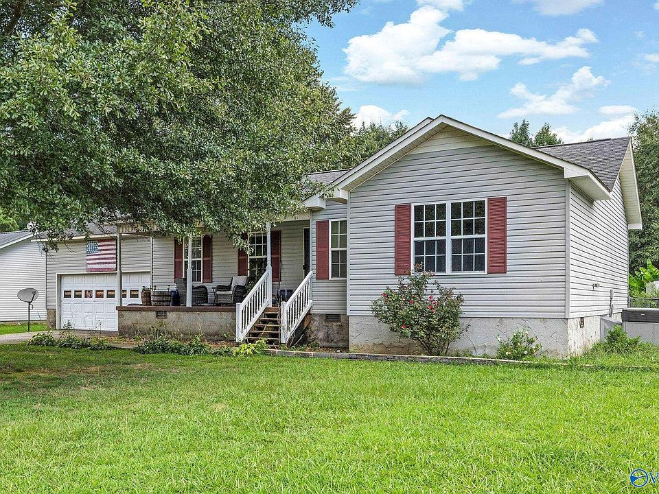 1st image of 184 Jennifer Ln