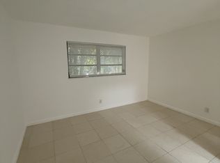 807 NW 24th St #9, Fort Lauderdale, FL 33311