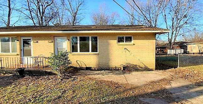 1st image of 304 Wind Ave NW