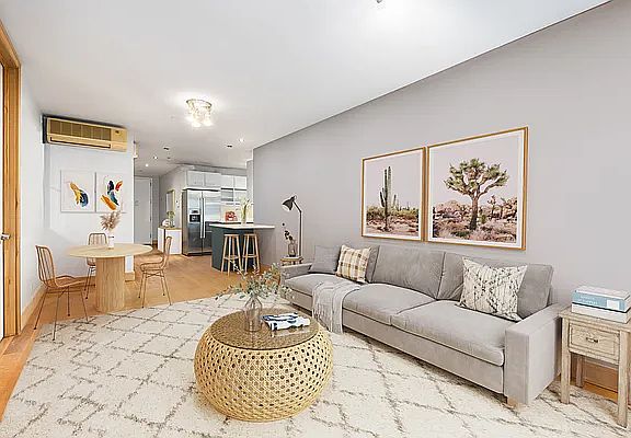 3rd image of 204 W 140th St #2E