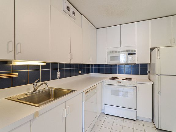 5th image of 405 N Wabash Ave Unit 1802