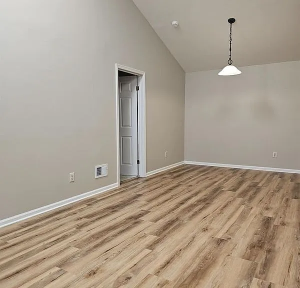 2809 Ridgefield Ct — Photo 9