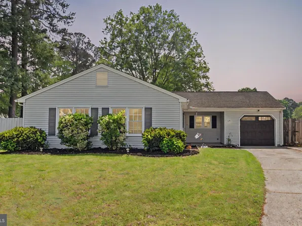 19 Lake Walk Xing, Hampton, VA 23666