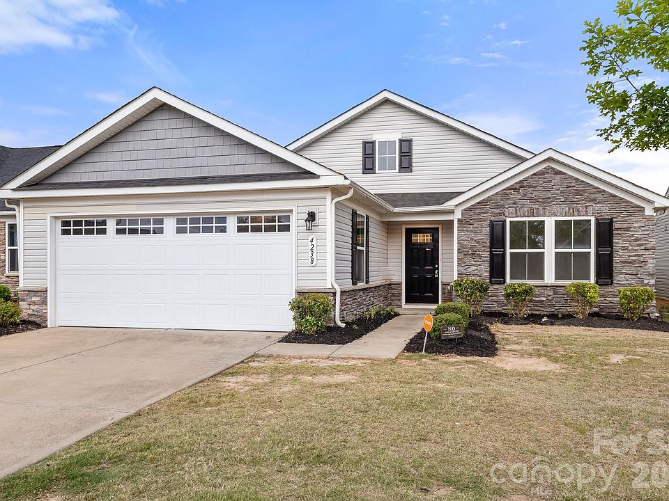 1st image of 4238 Mackinnon Dr