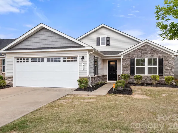 4238 Mackinnon Dr, Charlotte, NC 28214