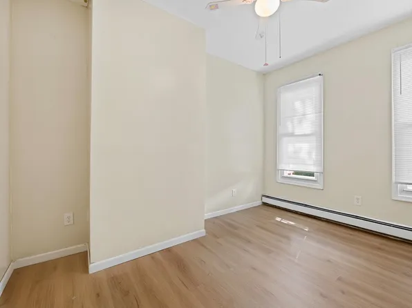 44 Court House Place image 16 of 18