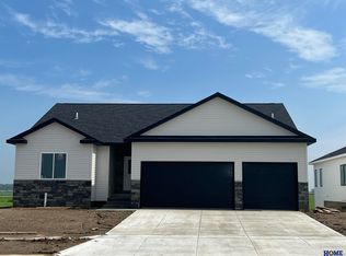 14562 Valentine St, Waverly, NE 68462