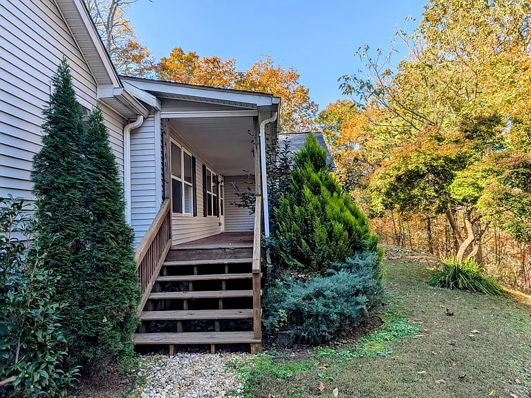 25 Silver Maple Ln — Photo 2