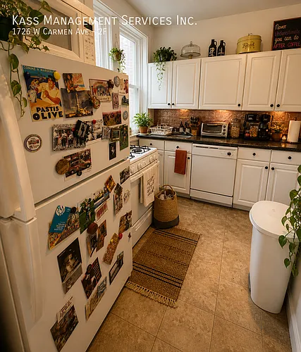 1726 W Carmen Ave #2F Photo 1