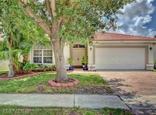 7640 NW 28th St, Margate, FL 33063