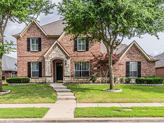 3rd image of 15097 Blakehill Dr