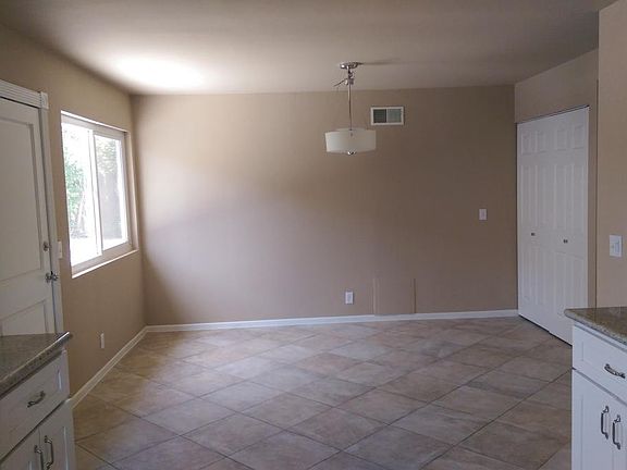 4th image of 3032 E Pinefalls Dr