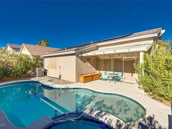 3rd image of 8133 Shady Glen Ave