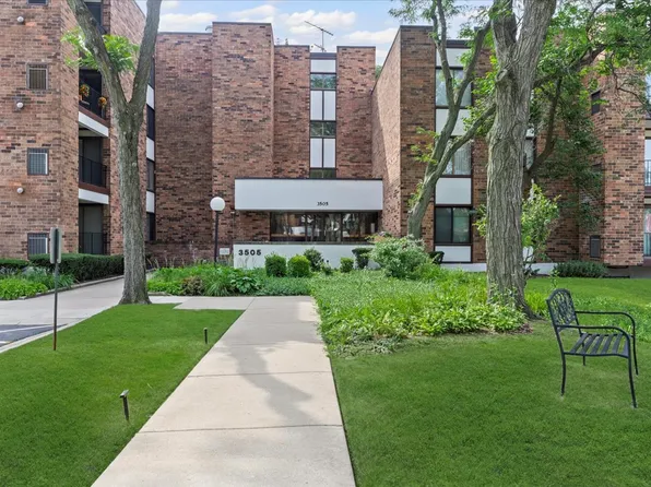 3505 Lakeview Dr APT 204, Hazel Crest, IL 60429