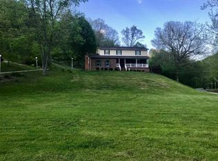 3249 Mahola Dr, Huntington, WV 25704