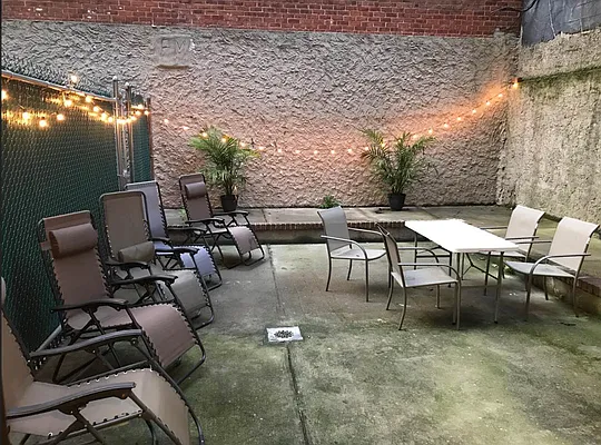 Rented by City Connections Realty | media 26