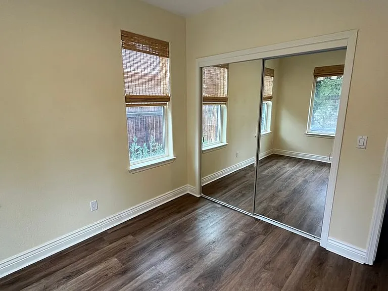 1379 Elges Ave — Photo 12