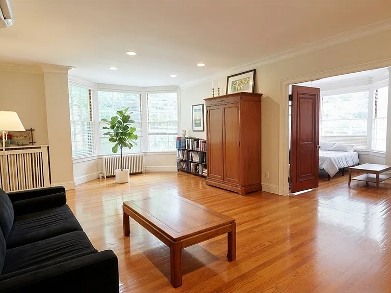 1514 Beacon St #36 — Photo 2