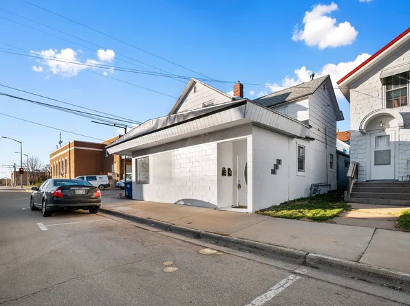 11 E 12th St, Clintonville, WI 54929