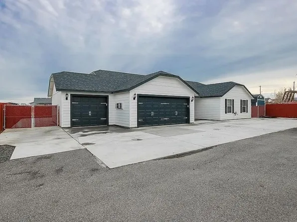 1843 W 25th Ct, Kennewick, WA 99336