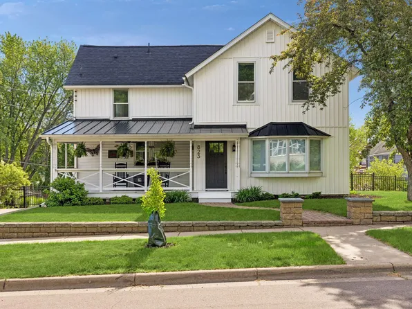 823 5th St S, Stillwater, MN 55082