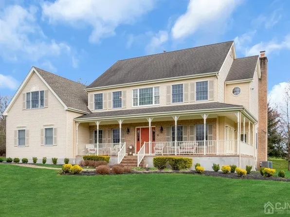 10 Ringos Mill Rd, Hopewell, NJ 08525