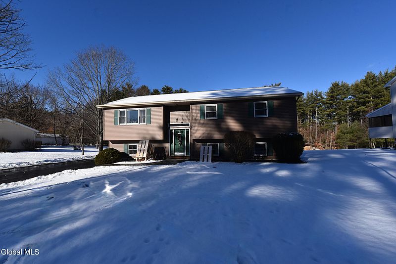3rd image of 86 3rd Avenue