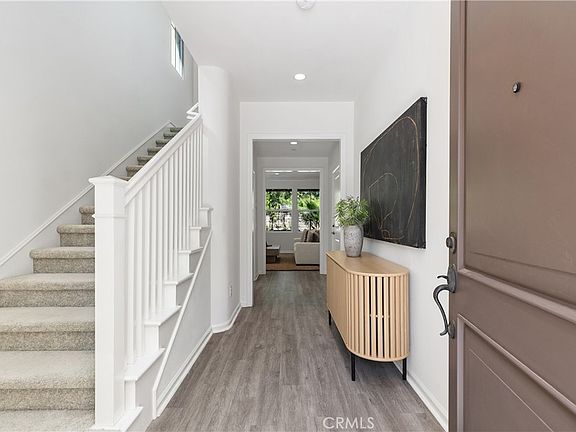 2nd image of 275 Rodeo #8