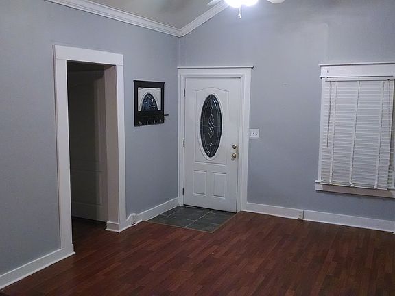 Entry way
