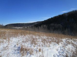 Berry Ln, Cobleskill, NY 12043