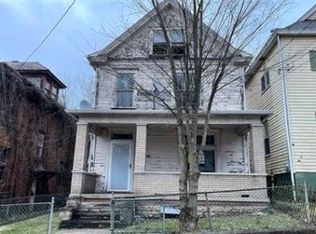 526 9th St, Monessen, PA 15062