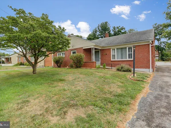 18321 College Rd, Hagerstown, MD 21740