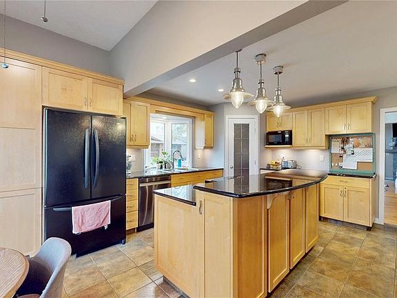 2nd image of 3355 Westminster ROAD