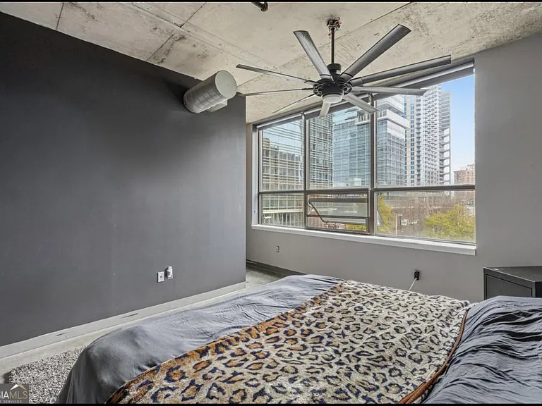 115 W Peachtree Pl NW #413 — Photo 13