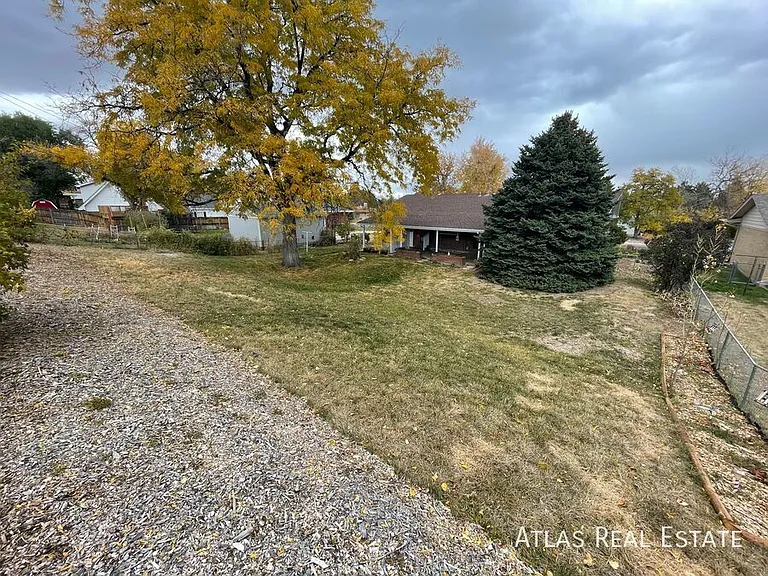 640 E Easter Ave — Photo 4