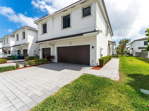 10950 SW 235th St, Homestead, FL 33032