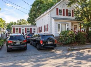 69 Epping St, Lowell, MA 01852