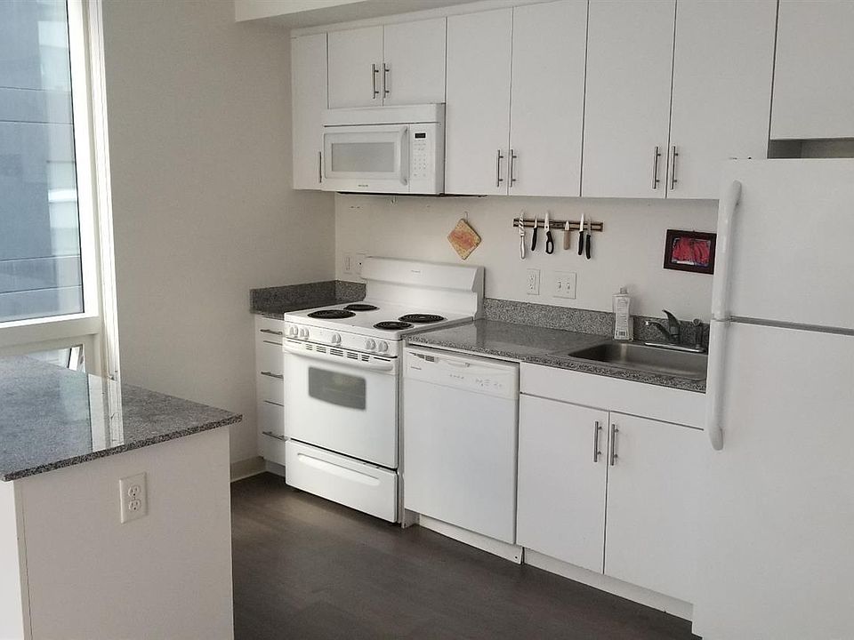 1st image of 1400 Mission St APT 313