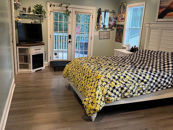 2nd image of 3229 Goldenchain Dr