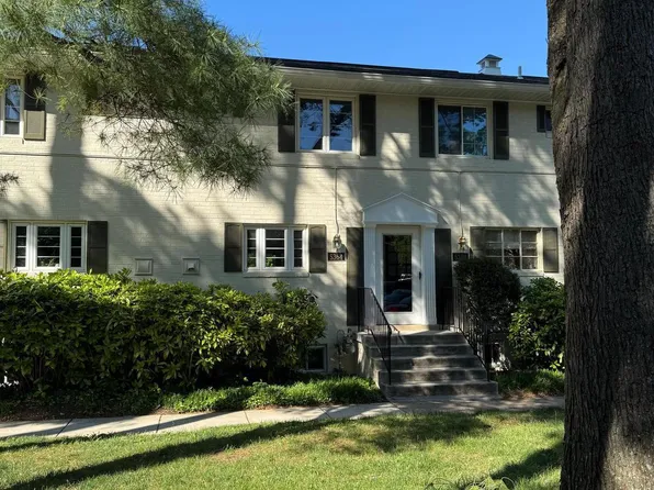 5364 Pooks Hill Rd, Bethesda, MD 20814