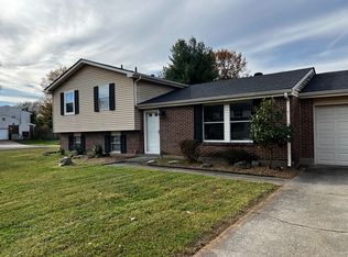 316 Alcott Rd, Saint Matthews, KY 40207
