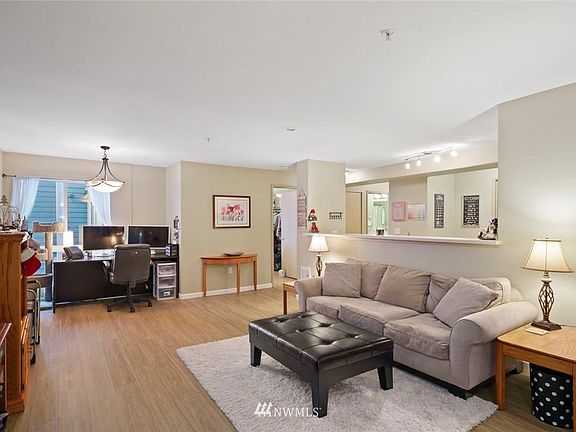 3rd image of 2818 Grand Ave Unit B511
