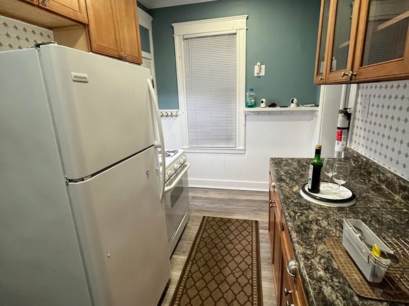215 W 29th St APT 1