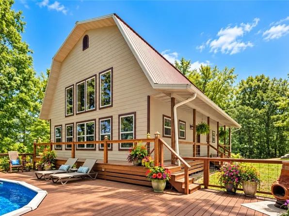482 County Road 332, Eureka Springs, AR 72632