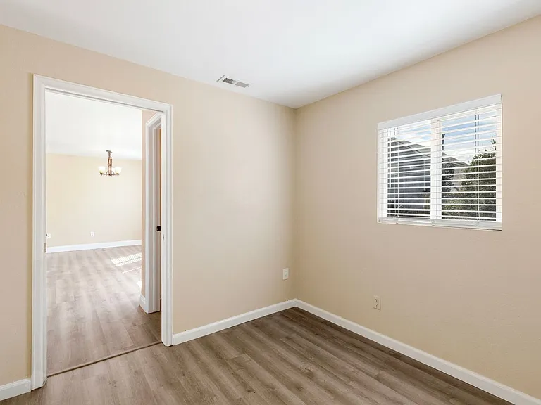 6276 Riverdale Dr — Photo 21