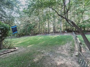 1916 Kildare Woods Dr, Greensboro, NC 27407