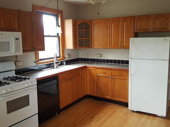 4th image of 4025 N Kolmar Ave APT 2